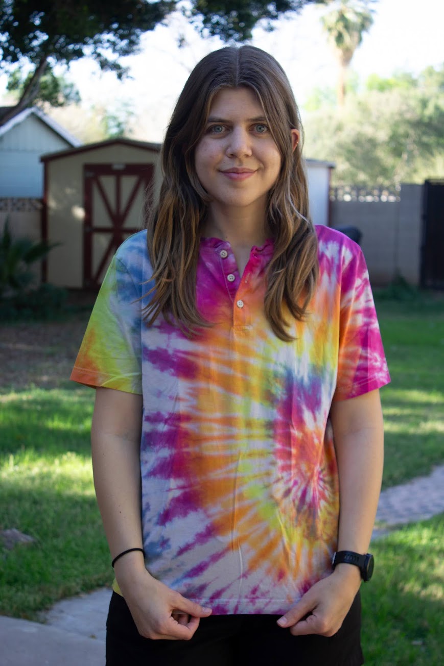 Button T-shirt